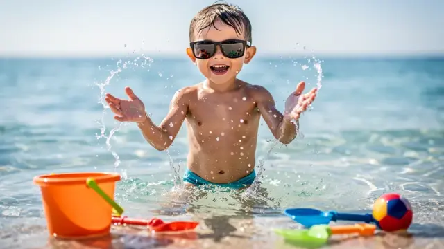 Polbrille für Kinder beim Wassersport mit polarisierenden Gläsern schützt vor UV-Strahlen und Blendung