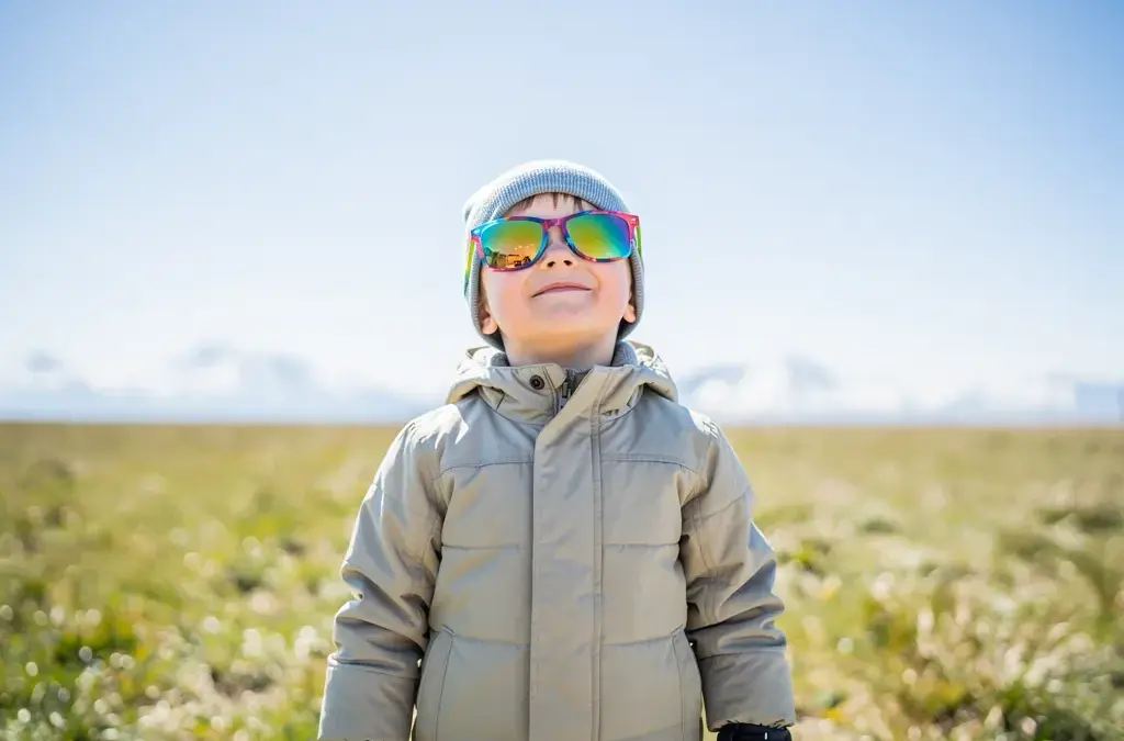 Sonnenbrille für Kinder desinfizieren für gesunde Augen und unbeschwerten Sommer